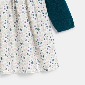 فستان منسوج من مادتين، من الجيرسي والنسج بالدرز باللون الأخضر للفتيات الرضع.